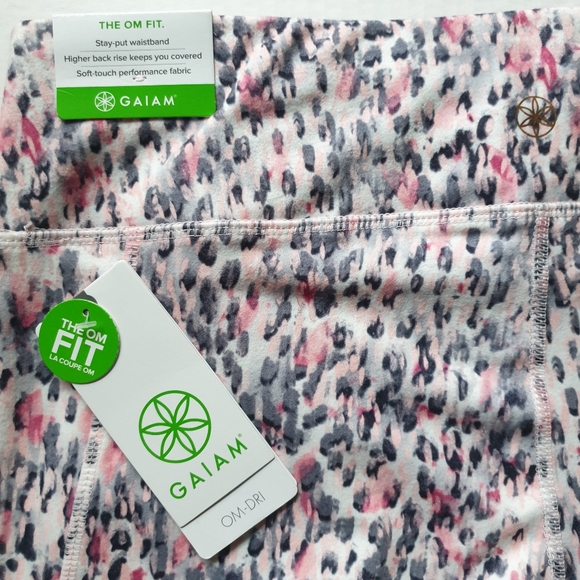 Gaiam Claire Print Matching Active Lana Bra Tank S & Whitney Capri Leggings MD - Picture 9 of 15